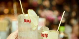 Tabar pera & tonic: la ricetta del cocktail dolce e avvolgente cocktail tabar pera tonic