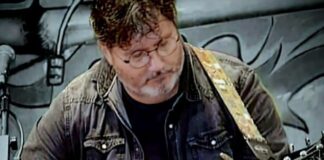 Alla scoperta del cantautore calabrese Vitaliano Parentela in arte Liano