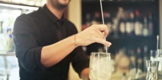 Word Bartender Day 2025: dieci curiosità sulla professione bartender