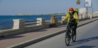 ‘E poi si vede’, la commedia che segna il debutto al cinema de I Sansoni