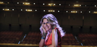 Tosca: Carmen Consoli e Neri Marcoré ospiti del nuovo appuntamento “Il viaggio” di “D’Altro Canto”