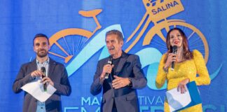 Premio Troisi a Ezio Greggio: “Racconto 50 anni di carriera con il mio one man show”