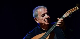 Mauro Palmas pubblica “Tra le mie corde” con prefazione di Bruno Gambarotta