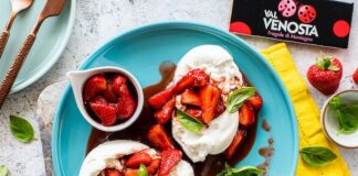 Burrate con Fragole Val Venosta all’aceto balsamico: la ricetta burrata con fragole al balsamico
