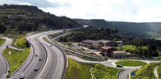 Esodo estivo 2025: traffico da bollino nero, Anas sospende 1.400 cantieri per Ferragosto anas viabilità