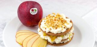 Tortino cacao, mele e ricotta: la ricetta di un dessert elegante e sorprendente tortino croccante