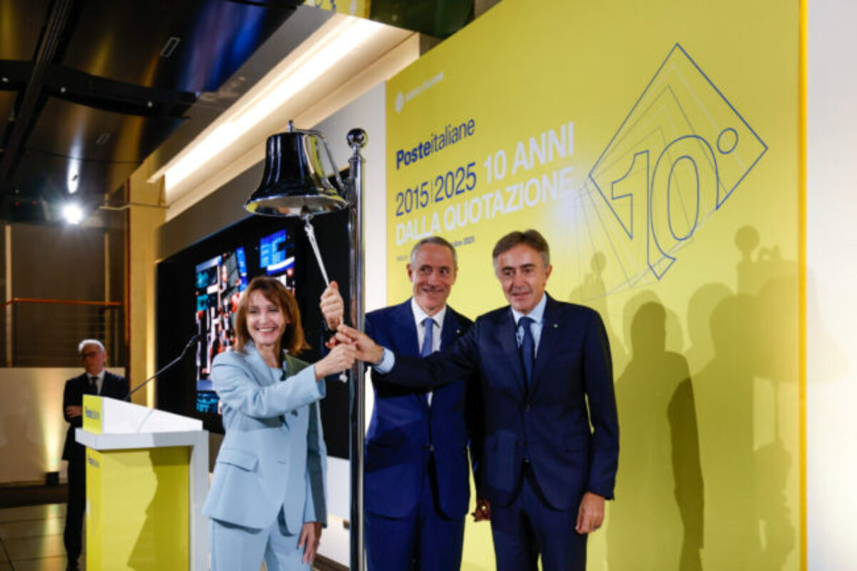 Poste Italiane festeggia i dieci anni dalla sua quotazione in Borsa
