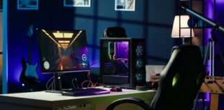 La postazione da gaming perfetta: guida per setup a monitor singolo, doppio o triplo postazione gaming