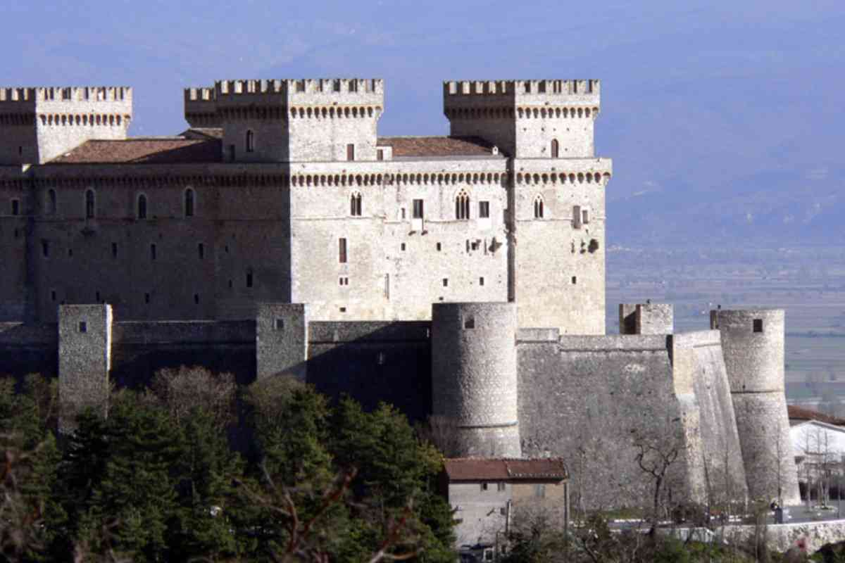 Celano castello dove si trova