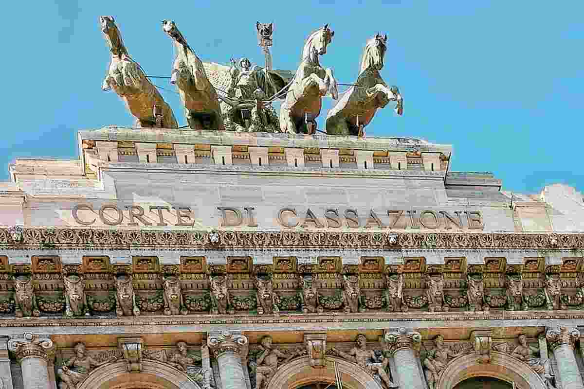 Revoca pensione riconosciuta, puoi avere anche il risarcimento dall'INPS