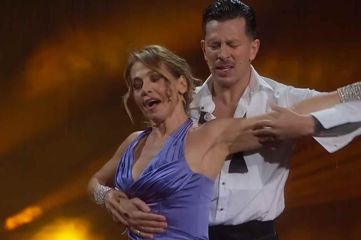 lucarelli confessioni d'urso