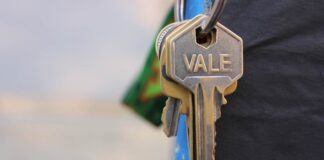 Esultano i proprietari, c’è una nuova legge sugli sfratti: cosa succede a morosi e abusivi adesso Esultano i proprietari, c'è una nuova legge sugli sfratti