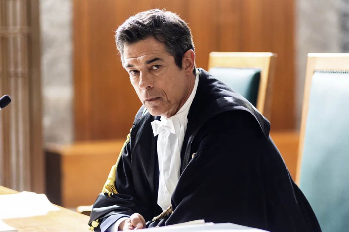 Il cuore della serie Guerrieri - La regola dell’equilibrio non sono tanto gli inseguimenti o gli scontri fisici, quanto la tensione emotiva