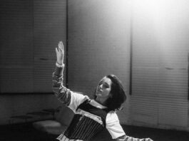 Levante torna con “Sono Blu”: nuovo singolo elettronico e tour nei club dal 2026 artwork sono blu levante