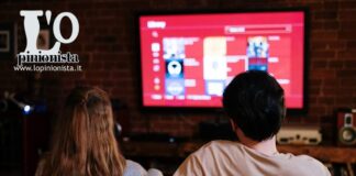 Programmi TV 11 gennaio 2026: fiction, quiz e film programmi tv domenica