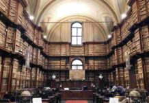 Pochi sanno che esiste ed è gratis: la biblioteca pubblica più antica di Roma è un capolavoro da visitare subito Fondata nel 1604 dal vescovo agostiniano Angelo Rocca, la biblioteca rappresenta non solo un luogo di conservazione