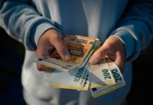 300 euro al mese senza Isee: a chi spetta il bonus e come richiederlo bonus 300 euro a chi spetta