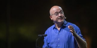 Aldo Cazzullo e Mario Capanna tra gli ospiti della nuova puntata de “L’Elefante”