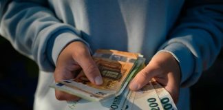 Arriva l’aumento a 709,19 euro: scopri subito se il suo assegno lieviterà questo mese assegno per attività socialmente utili