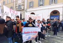 I balneatori protestano a Roma: “Nessuno si chiede quale sarà il futuro di un settore strategico”