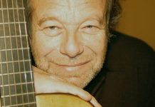 Edoardo De Angelis tra gli ospiti della serata di presentazione del documentario “Cutro, 94… and more”