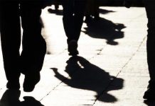 Tra paesaggio e disincanto: Astrazioni Sociali di Dario Pellegrino astrazioni sociali poesie