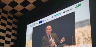 Agricoltura e sfida climatica, Giansanti al Carbon Farming Summit Giansanti palco European Carbon Farming Summit