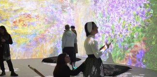 Arte immersiva, boom globale: entro il 2033 il mercato varrà 15 miliardi di dollari monet the immersive experience