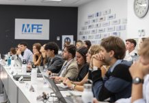 Dopo la laurea: 10 motivi per scegliere un master. La guida dell’ex studente, diventato top manager in soli cinque anni publitalia decalogo copertina