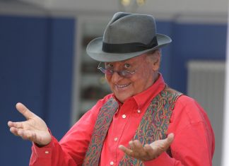 XX edizione del Premio Italia nel Mondo con Renzo Arbore, Federico Faggin, Marco Mazzieri, Francisco Cervelli e Vinnie Pasquantino