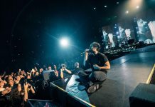 Tommaso Paradiso, debutto travolgente nei palasport tommaso paradiso live