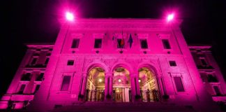 Giornata contro il bodyshaming, il Cnel si illumina di fucsia