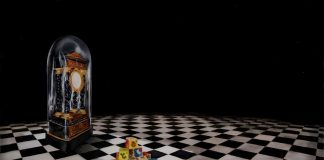 Le riflessioni Metafisico-surrealiste di Caline Travade, quando il tempo si intreccia ai ricordi di realtà parallele ere des jeux