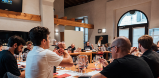 Il Trentino accoglie Vinarius: gli enotecari italiani in tour tra vigne, grappa e territorio