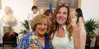 Antonia Tosini premiata in Campidoglio per la sua opera ispirata a Gaza antonia tosini e laura capone