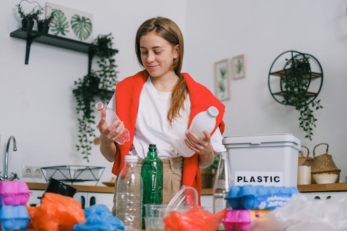 riciclo della plastica i 10 errori che mettono in crisi persino la genz da Lopinionista.it riciclo della plastica i 10 errori che mettono in crisi persino la genz