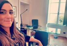 “Dove nascono i silenzi”: Claudia Conte presenta a Roma il nuovo romanzo. Sul palco anche Marta Di Meo, la psicoterapeuta che cura il mutismo selettivo