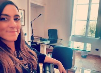 “Dove nascono i silenzi”: Claudia Conte presenta a Roma il nuovo romanzo. Sul palco anche Marta Di Meo, la psicoterapeuta che cura il mutismo selettivo