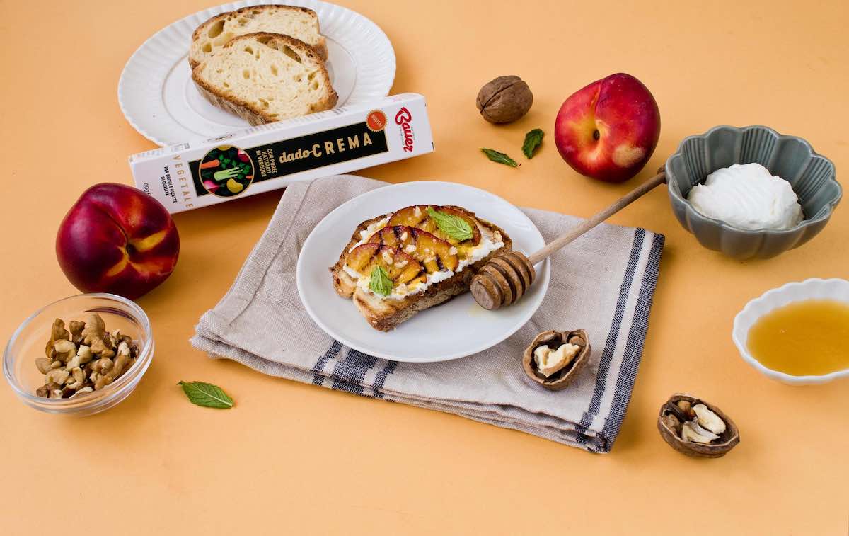 bruschetta ricotta pesche grigliate