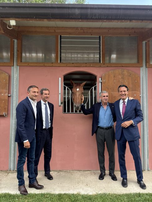 triplice centenario piazza di siena fise e sir la farnesina con il campione piergiorgio bucci da Lopinionista.it triplice centenario piazza di siena fise e sir la farnesina con il campione piergiorgio bucci