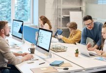 Crescono gli attacchi informatici ma mancano i “difensori” team giovani computer