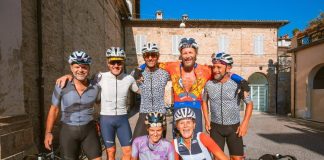La strada condivisa: Marianella Bargilli e Paolo Bettini nel “Jova Giro”