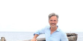 “Azzurro – storie di mare” torna su Rai 1: al timone Beppe Convertini