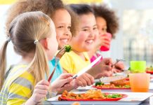 Neofobia alimentare, 8 bambini su 10 rifiutano i nuovi cibi cibo bambini