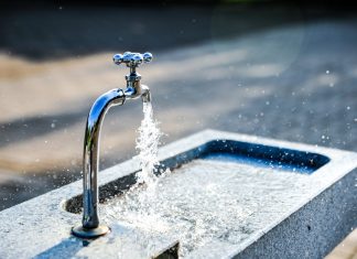 Allarme industria, entro il 2030 la domanda globale di acqua supererà l’offerta del 40%
