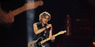 Ligabue, online il video del nuovo singolo “Qualcosa per te”. Dal 22 settembre il gran finale del tour