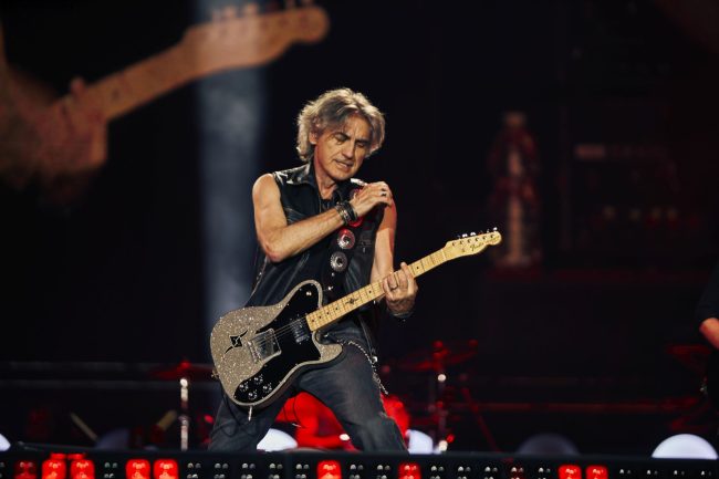 ligabue online il video del nuovo singolo qualcosa per te dal 22 settembre il gran finale del tour da Lopinionista.it ligabue online il video del nuovo singolo qualcosa per te dal 22 settembre il gran finale del tour