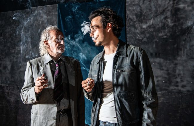 quando si incendiano le ombre testo e regia di donato di stasi al teatro petrolini di roma da Lopinionista.it quando si incendiano le ombre testo e regia di donato di stasi al teatro petrolini di roma