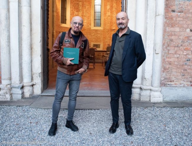 enrico ruggeri in libreria personaggi e interpreti ogni racconto 232 impreziosito da un8217opera di remo rachini da Lopinionista.it enrico ruggeri in libreria personaggi e interpreti ogni racconto 232 impreziosito da un8217opera di remo rachini