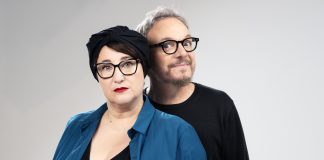 “Totalmente incompatibili”, lo spettacolo teatrale di e con Corrado Nuzzo e Maria Di Biase